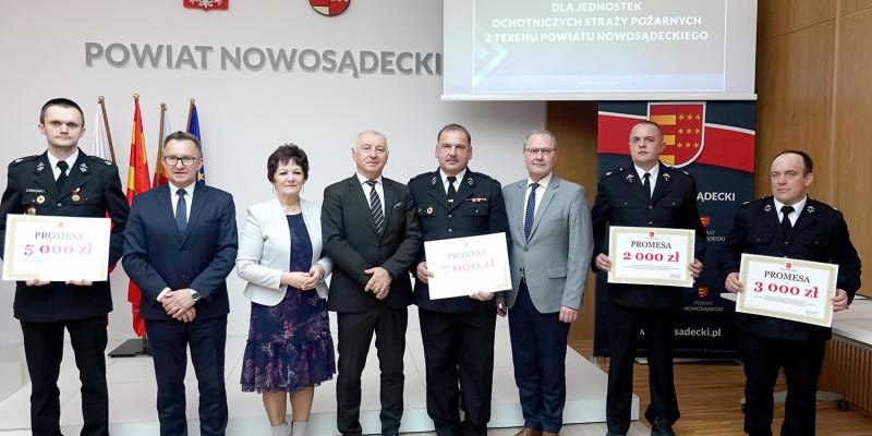 Dotacje dla naszych Ochotniczych Straży Pożarnych od Powiatu Nowosądeckiego