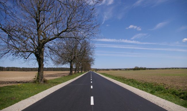 Umowa na budowę drogi Łososina Dolna - Michalczowa podpisana.