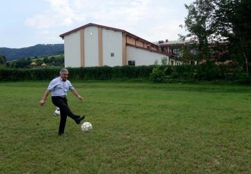 Wójt z Proboszczem na boisku!