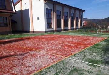 Mamy nawierzchnię na boisku sportowym w Żbikowicach