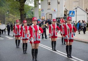 Majowe występy Grupy Artstycznej Tamburmajorki oraz Orkiestry OSP Tęgoborze